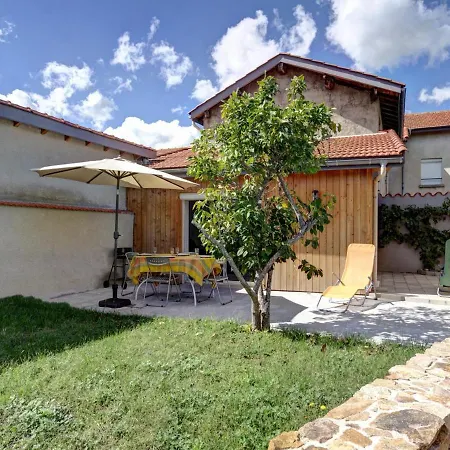 Confort A : 2 Chambres, Terrasse, Jeux, Equipements Modernes, Charges Incluses - Fr-1-496-282 Holiday home Balbigny