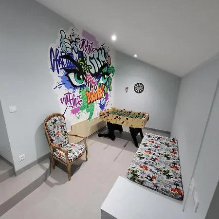 Holiday home Confort A : 2 Chambres, Terrasse, Jeux, Equipements Modernes, Charges Incluses - Fr-1-496-282 Balbigny